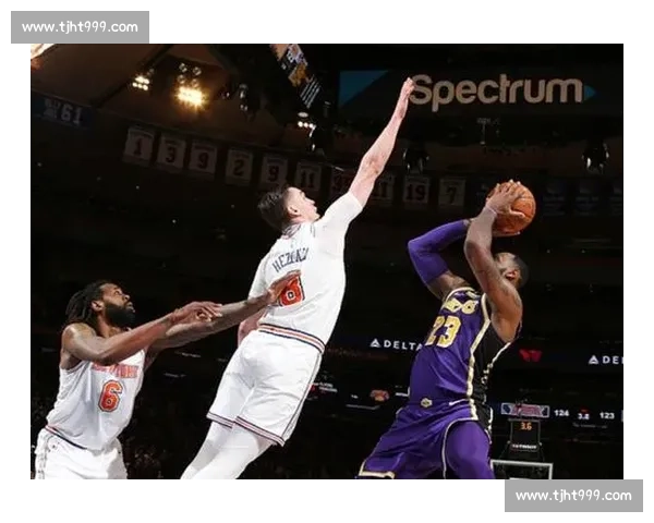 数据解析湖人对阵热火攻防效率与关键球表现全景观察季后赛走势判断